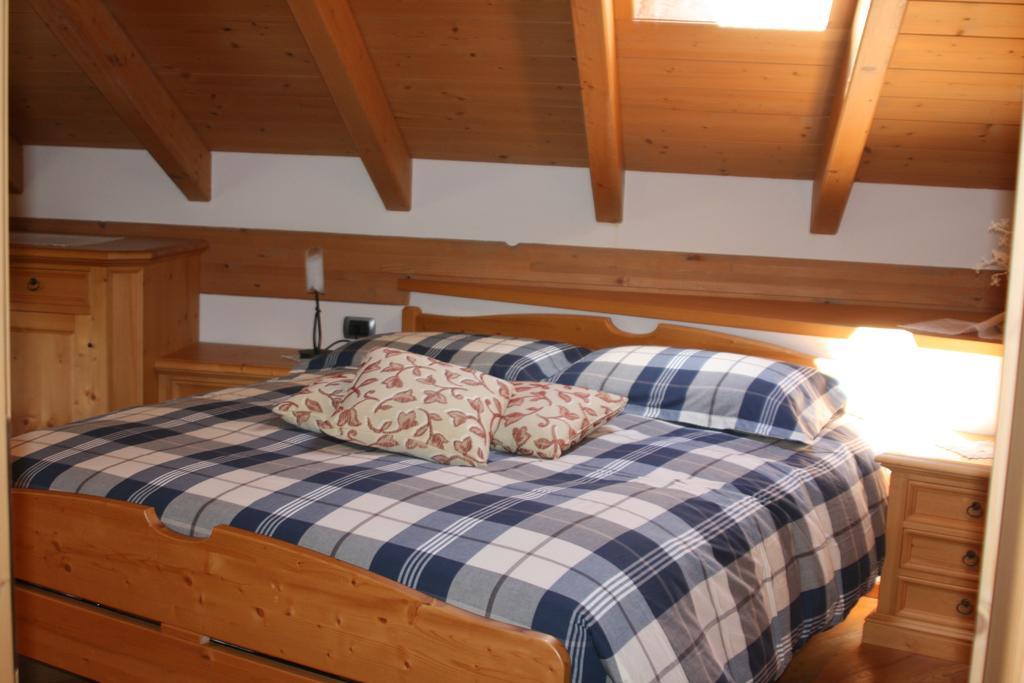 Casa Lucia Appartement Isolaccia Kamer foto