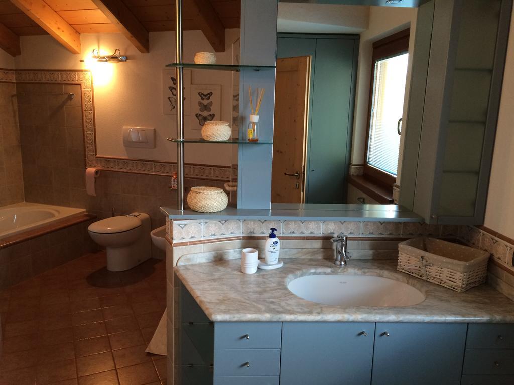 Casa Lucia Appartement Isolaccia Kamer foto