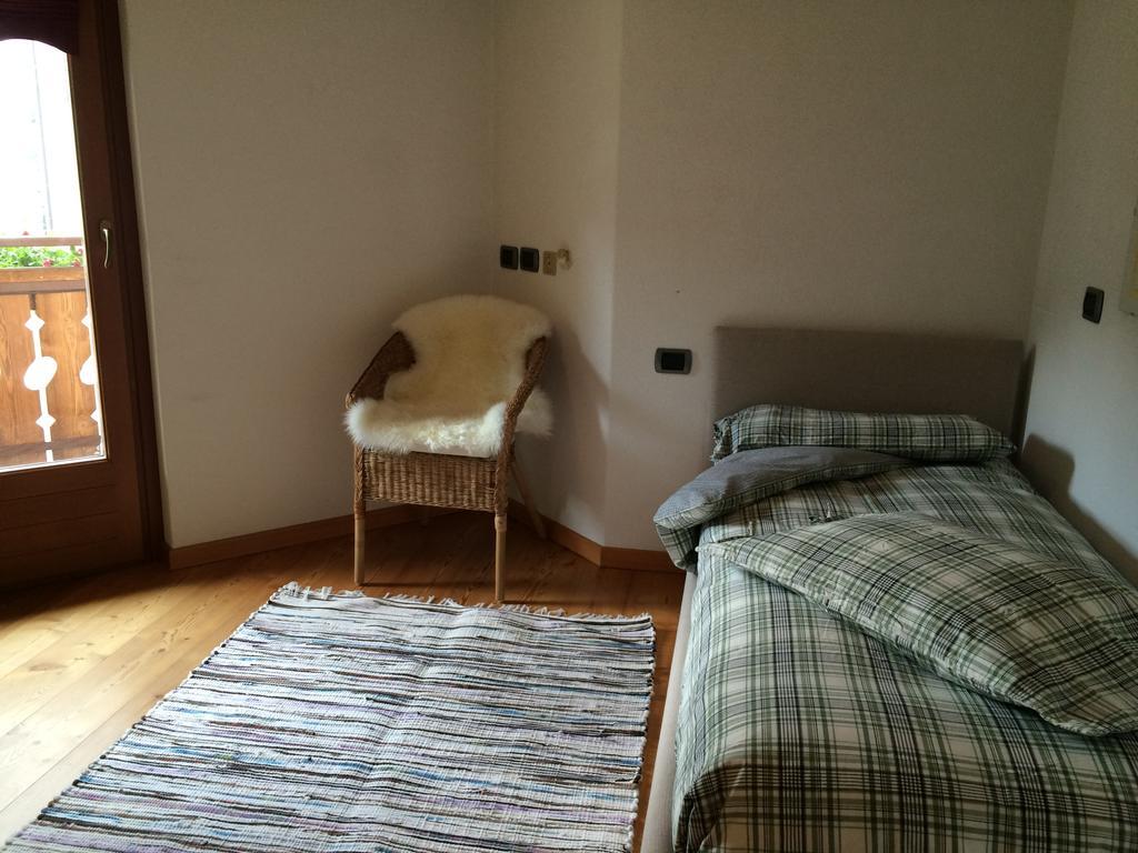 Casa Lucia Appartement Isolaccia Kamer foto